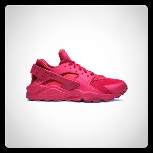 Triple Red Huaraches